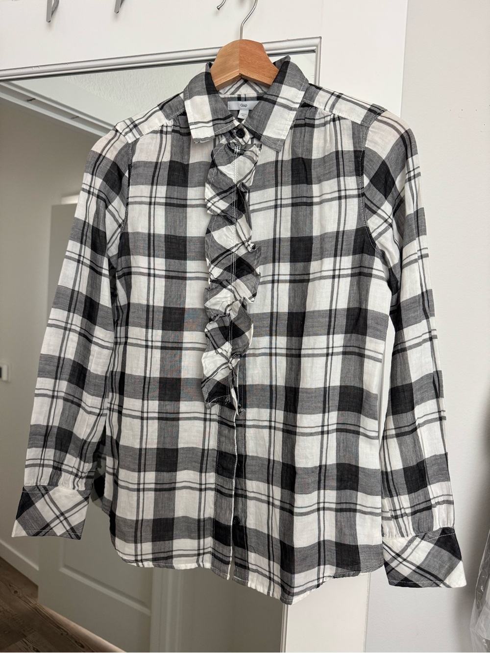 GAP Black and White Plaid Ruffle-Front Button-Down Shirt